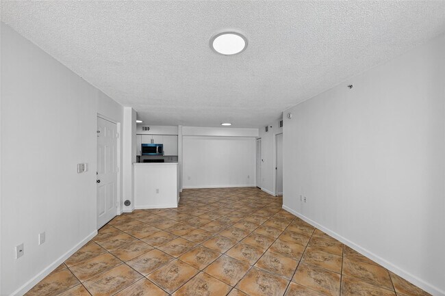 Building Photo - 2011 Renaissance Blvd