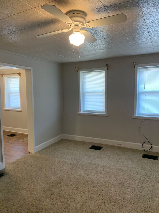 Building Photo - Single Family House located on Leitersburg Road in Smtihsburg MD