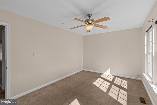 Building Photo - 6607 Rumfire Ct