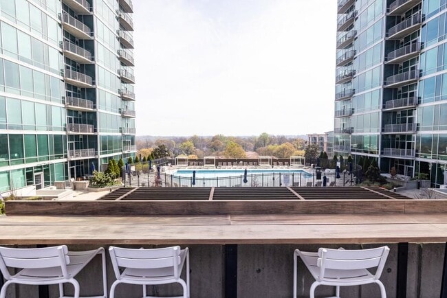 Building Photo - 943 Peachtree St NE