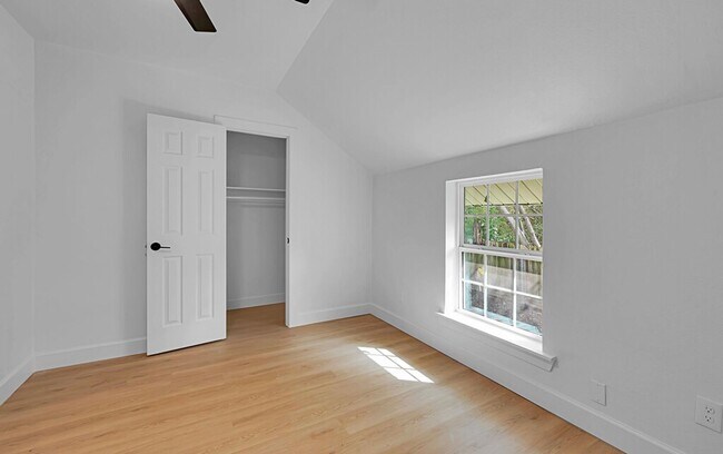 Building Photo - Newly remodeled 4BD 3BA Home in Waco