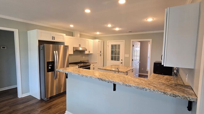 Building Photo - 173 Walnut Trace Dr