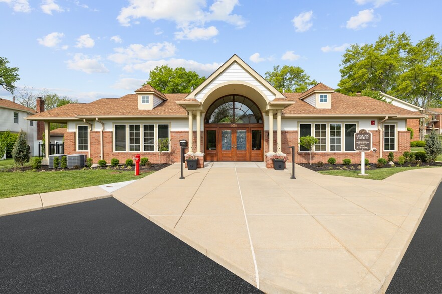 Exterior at Woods Mill Park Apartments & Townhomes - Woods Mill Park Apartments & Townhomes