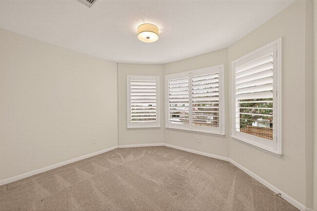 Building Photo - 14227 Cypress Valley Dr