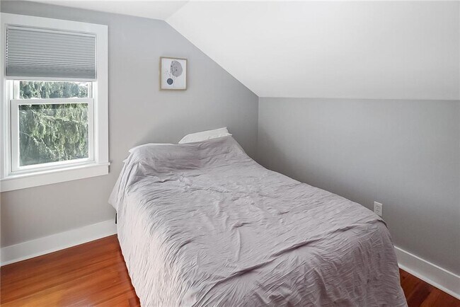 Building Photo - 1 Conrad Ct