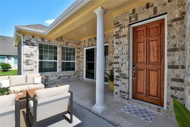 Building Photo - 1237 Lucca Dr