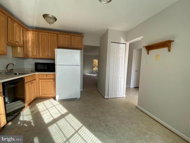 Building Photo - 4115 Weeping Willow Ct