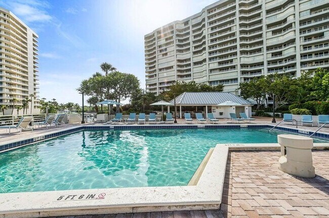 Building Photo - 4101 N Ocean Blvd