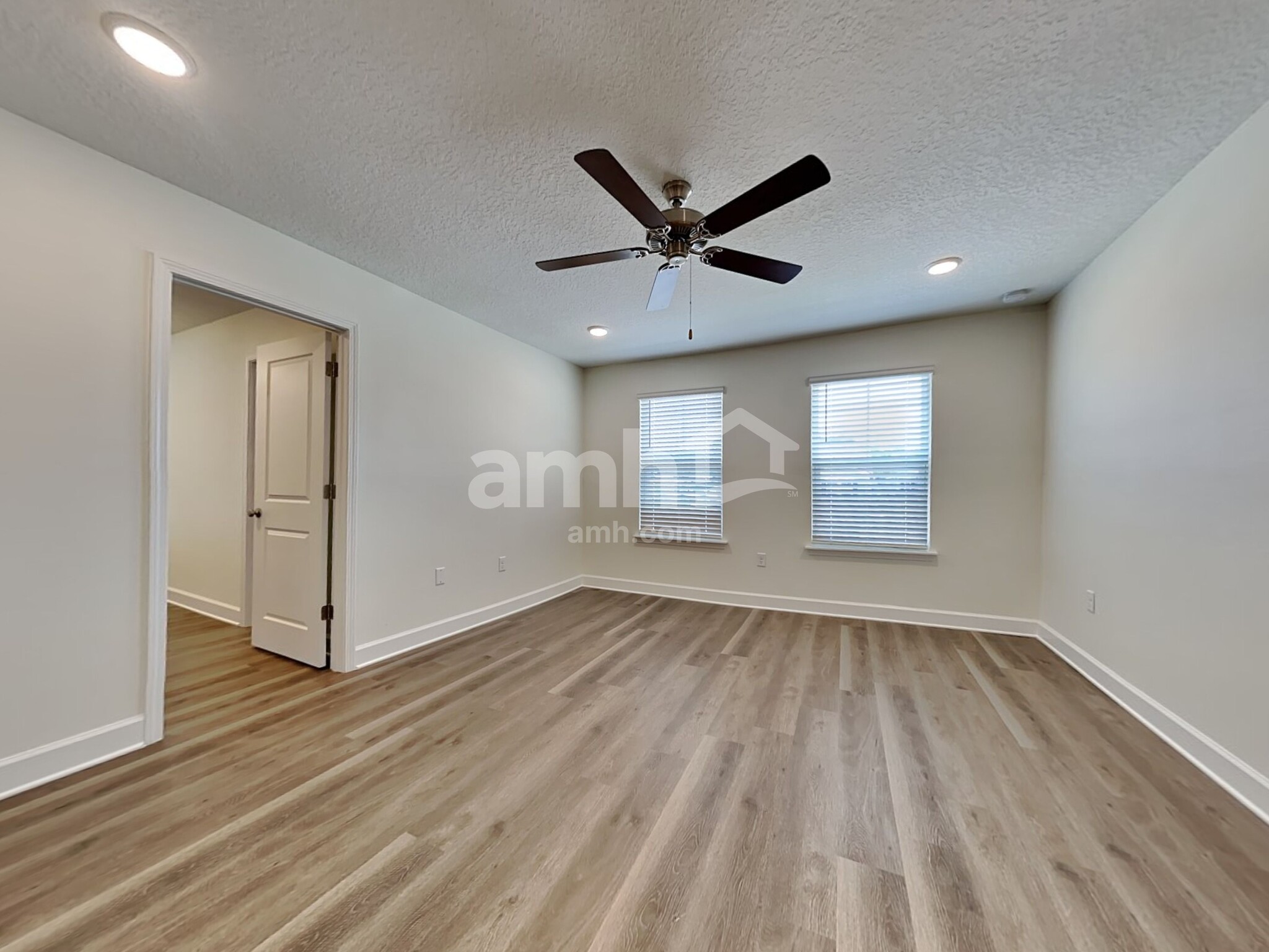 Building Photo - 2560 Spring Moss Ct