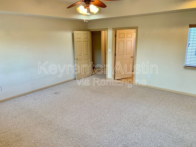 Building Photo - 1535 Parkfield Cir