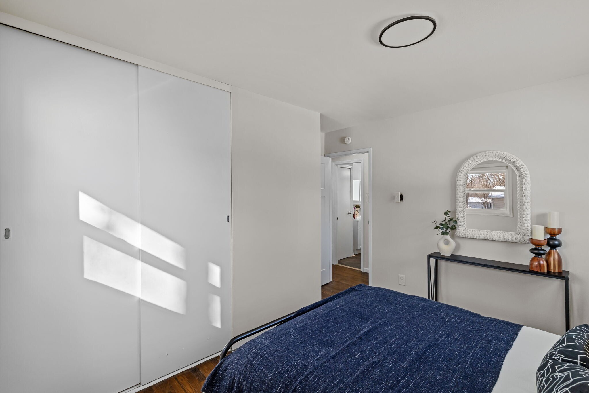 Building Photo - 1655 Fenmore Dr