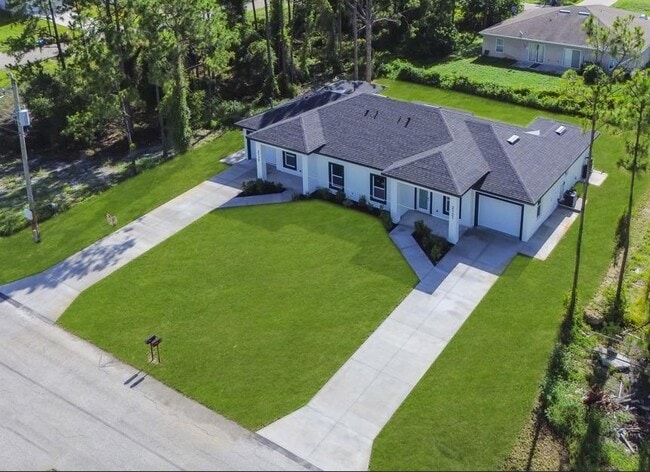 Building Photo - 2119 Armour Rd