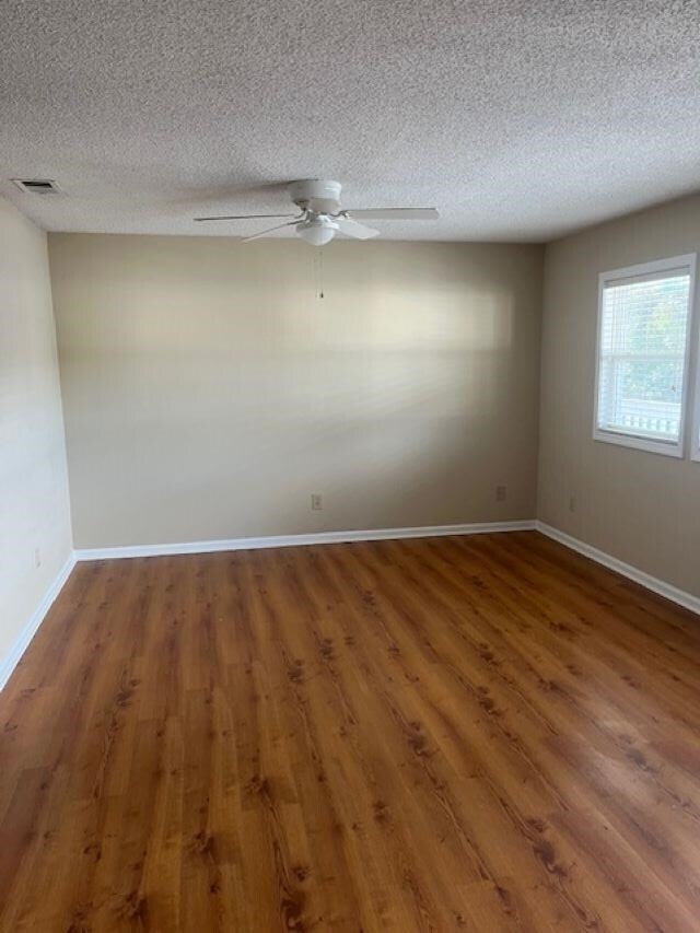 Building Photo - 4150 Horseshoe Rd N