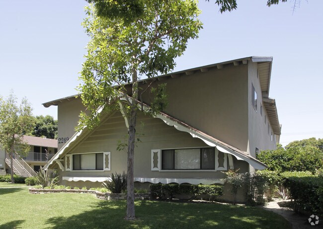 Building Photo - Vancouver Park Apartments