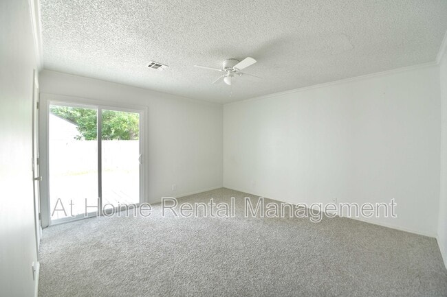 Building Photo - 7114 E 98th St