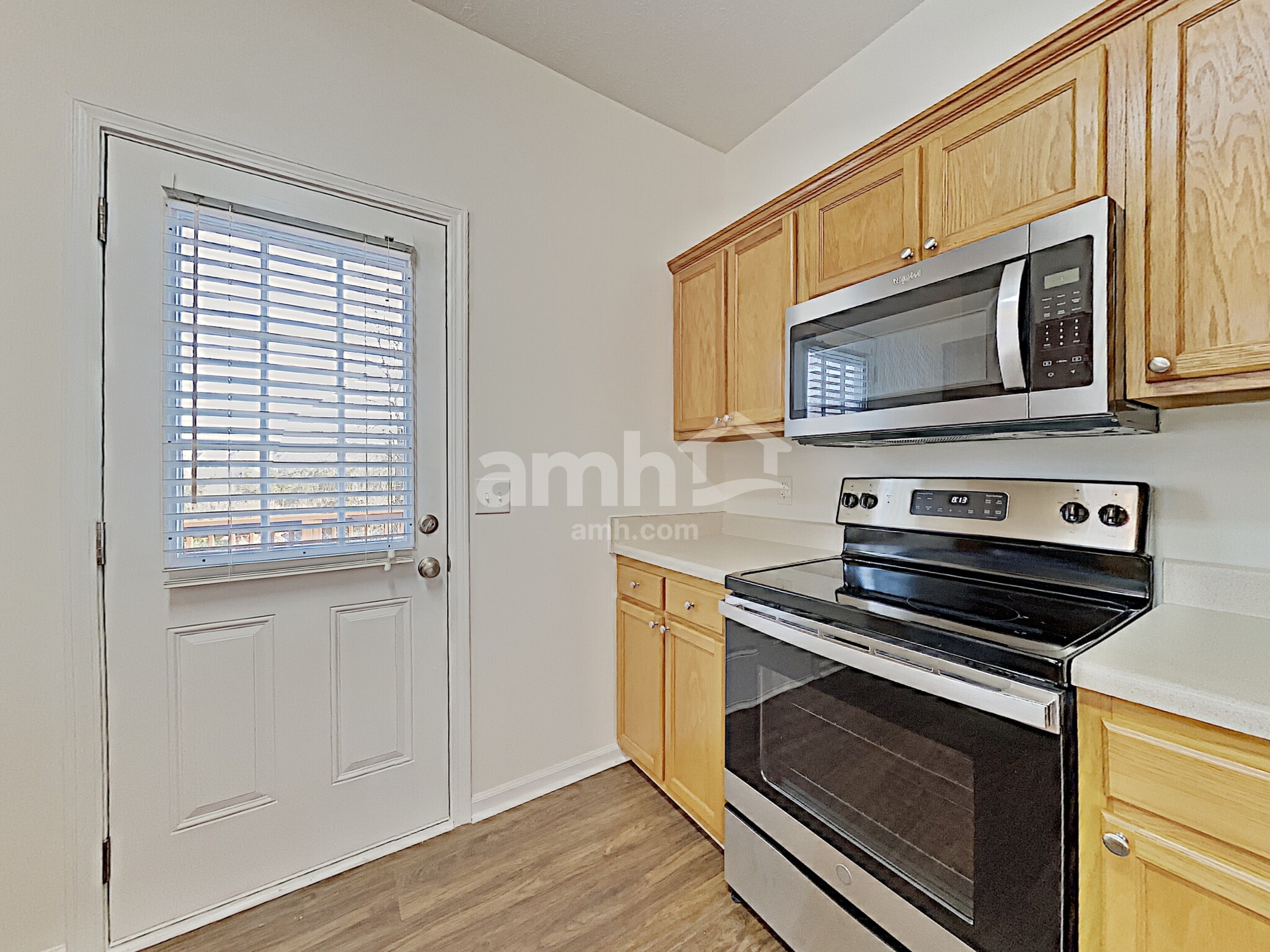 Building Photo - 6852 Scarlet Ridge Dr