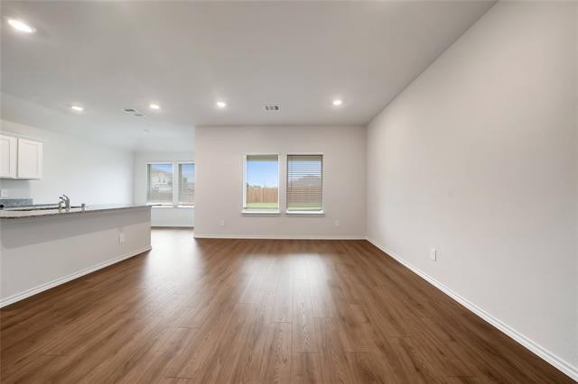 Building Photo - 501 Yellow Rose Rd