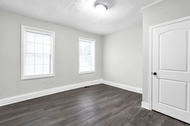 Building Photo - 1032 E 17th Ave