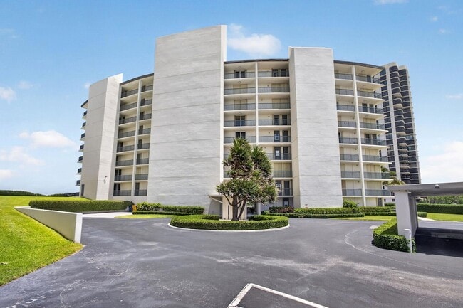 Building Photo - 5400 N Ocean Dr