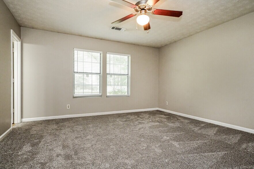Building Photo - 4255 Loveless Pl
