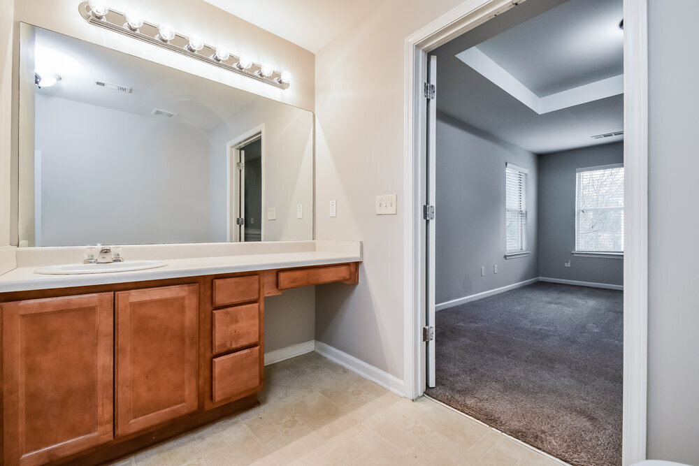 Building Photo - 54 Camden Way