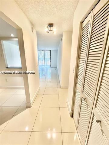 Building Photo - 16950 W Dixie Hwy