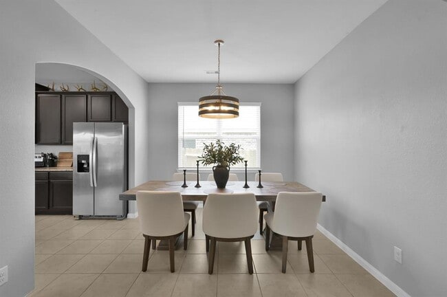 Building Photo - 22510 Red Sparrow Dr