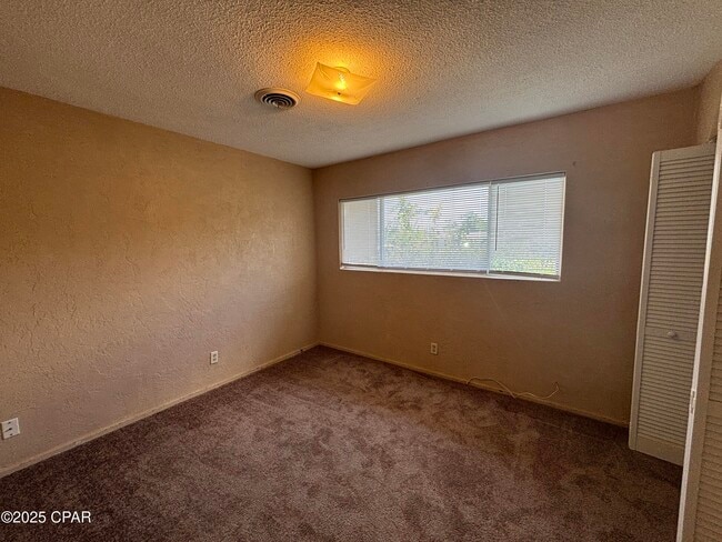 Building Photo - 2542 Lisenby Ave