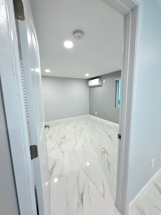 Building Photo - 17116 Ceredo Pl