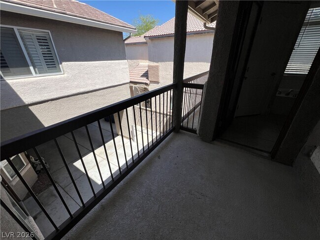 Building Photo - 9460 Glendora Valley St