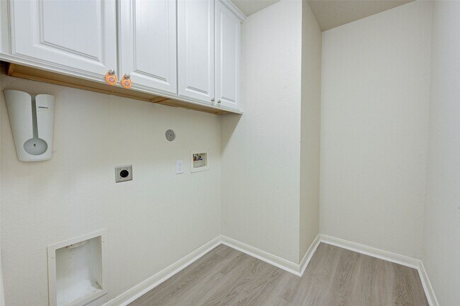 Building Photo - 3550 Red Meadows Dr