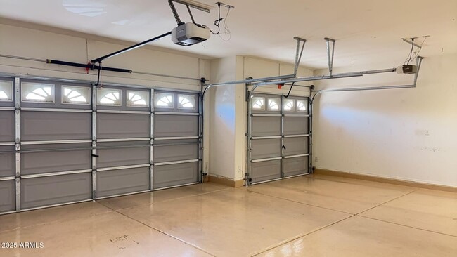 Building Photo - 21504 N Geraldine Dr