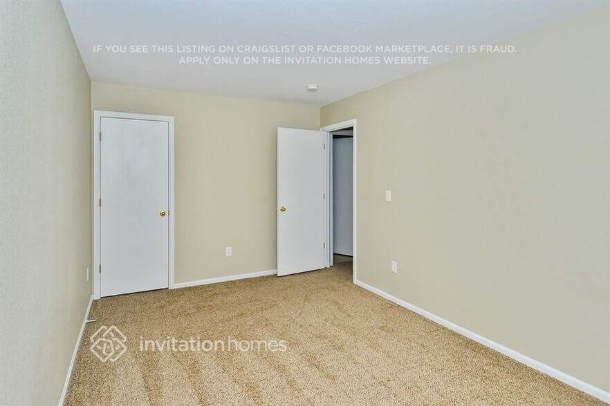 Building Photo - 10100 Glencoe Ct