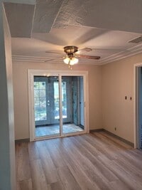 Building Photo - Supper cute 3 bedroom 1 bath house. This house has lots of charm.  The upstairs is one big bedroo...