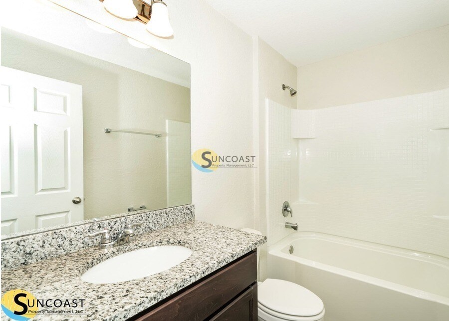 Building Photo - 16073 SW 33rd Ave Rd