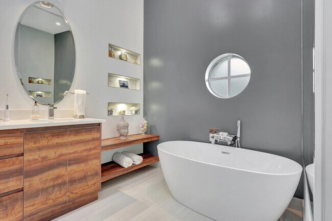 Building Photo - 23443 Mirabella Cir