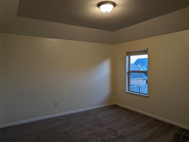 Building Photo - 5206 Gerent Ln