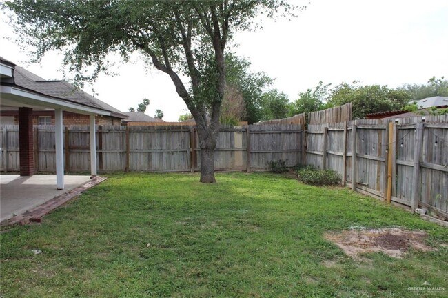 Building Photo - 3824 Umar Ave