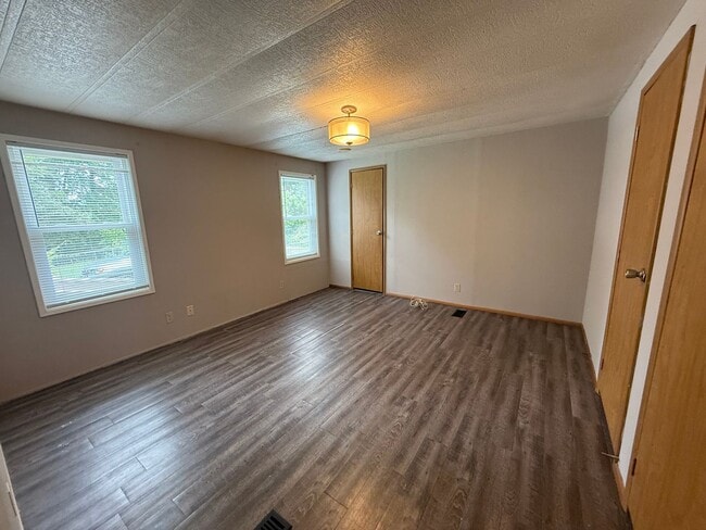 Building Photo - 3356 McCoy Rd