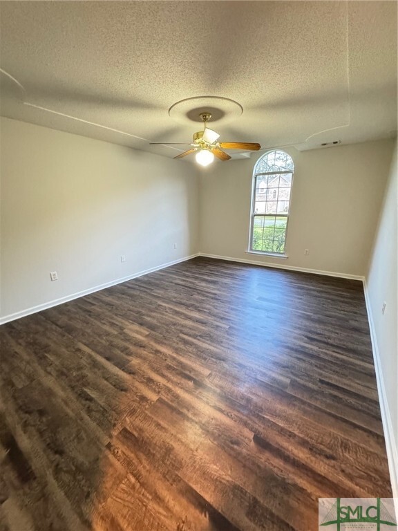 Building Photo - 144 Village Lake Dr