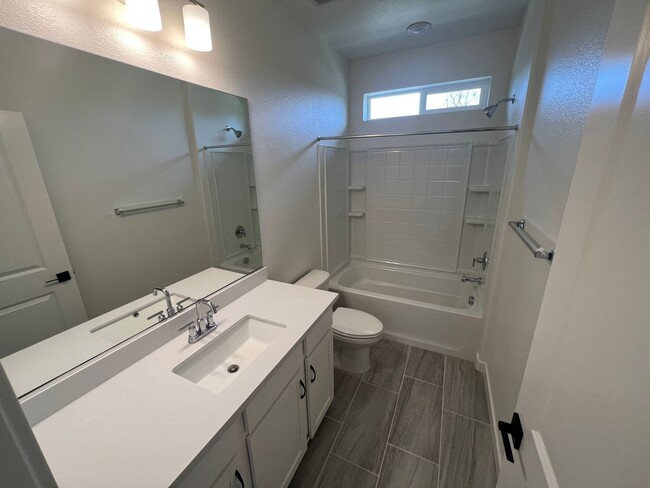 Building Photo - Single Family Natomas