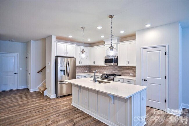 Building Photo - 13105 Settlers Trail Ct