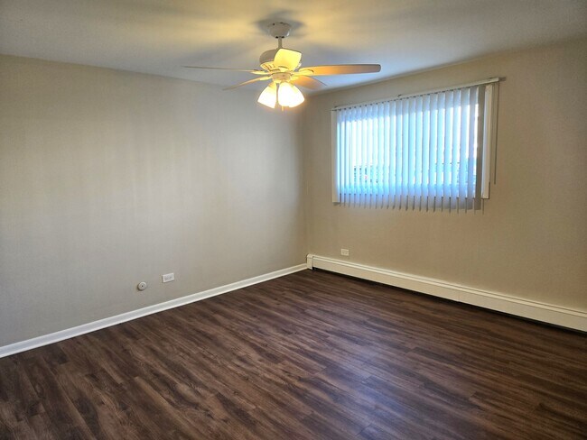 Building Photo - 4712 W 107th St