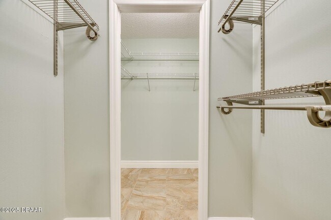 Building Photo - 101 Bent Tree Dr