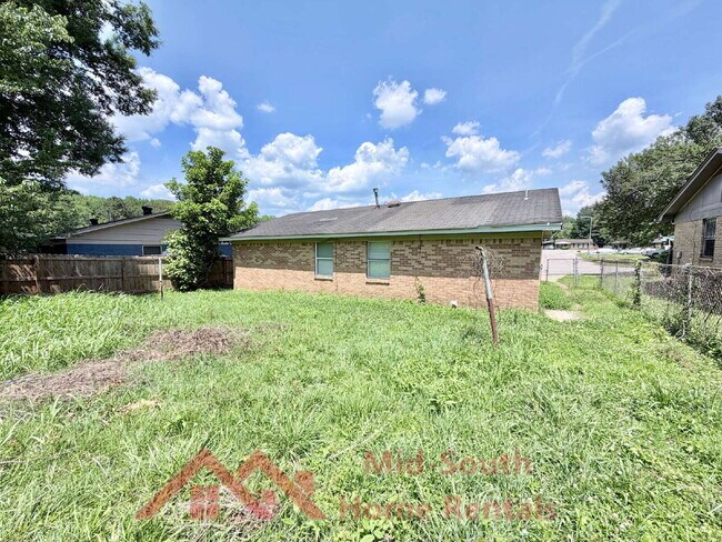 Building Photo - 3431 Rebeh Rd