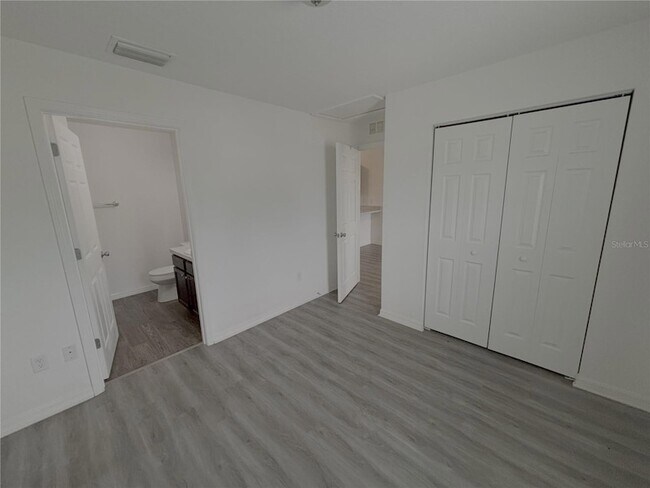 Building Photo - 103 Marion Oaks Dr