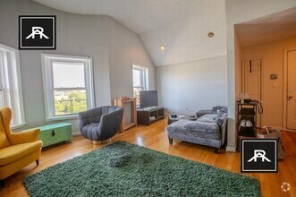 Building Photo - 3 bedroom in Brookline MA 02446