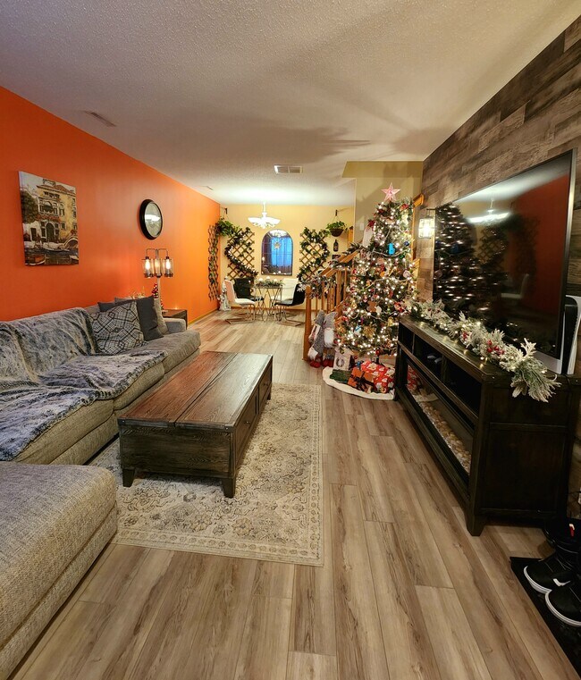 open floor design - 862 Princeton Ave