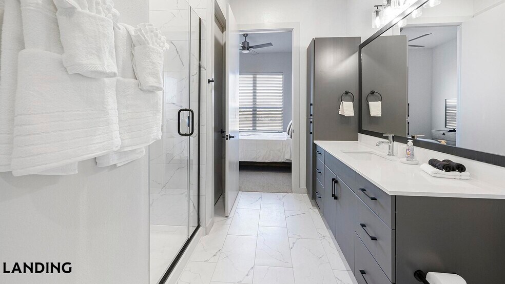 Building Photo - 1345 E 15th St