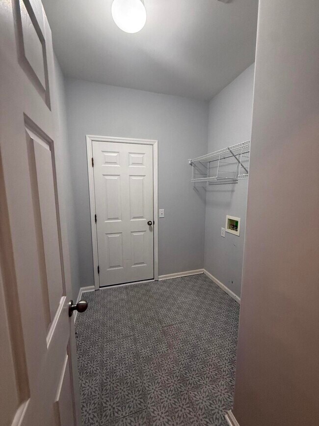 Building Photo - 3361 Scottish Trace